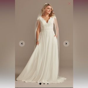 NEW WITH TAGS David’s Bridal wedding gown